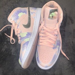 Womens Air Jordan 1 Mid SE ‘P(HER)SPECTIVE’